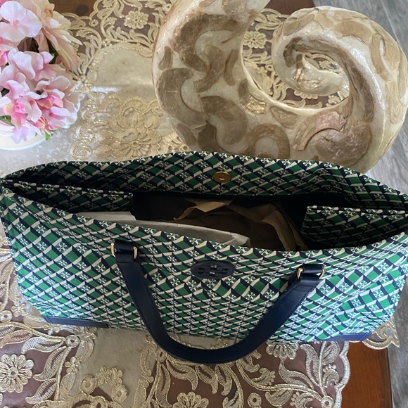 Tory Burch nylon tote - Picture 3 of 9